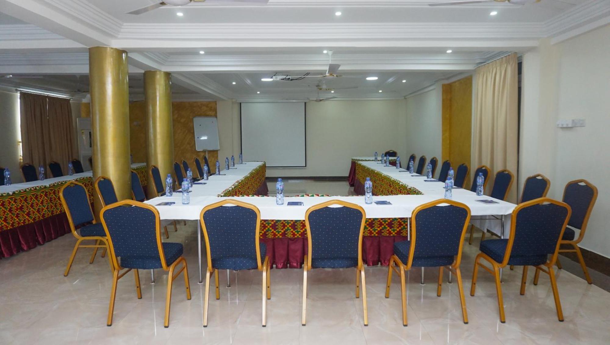 Rhogem Hotel Sekondi-Takoradi Exterior foto