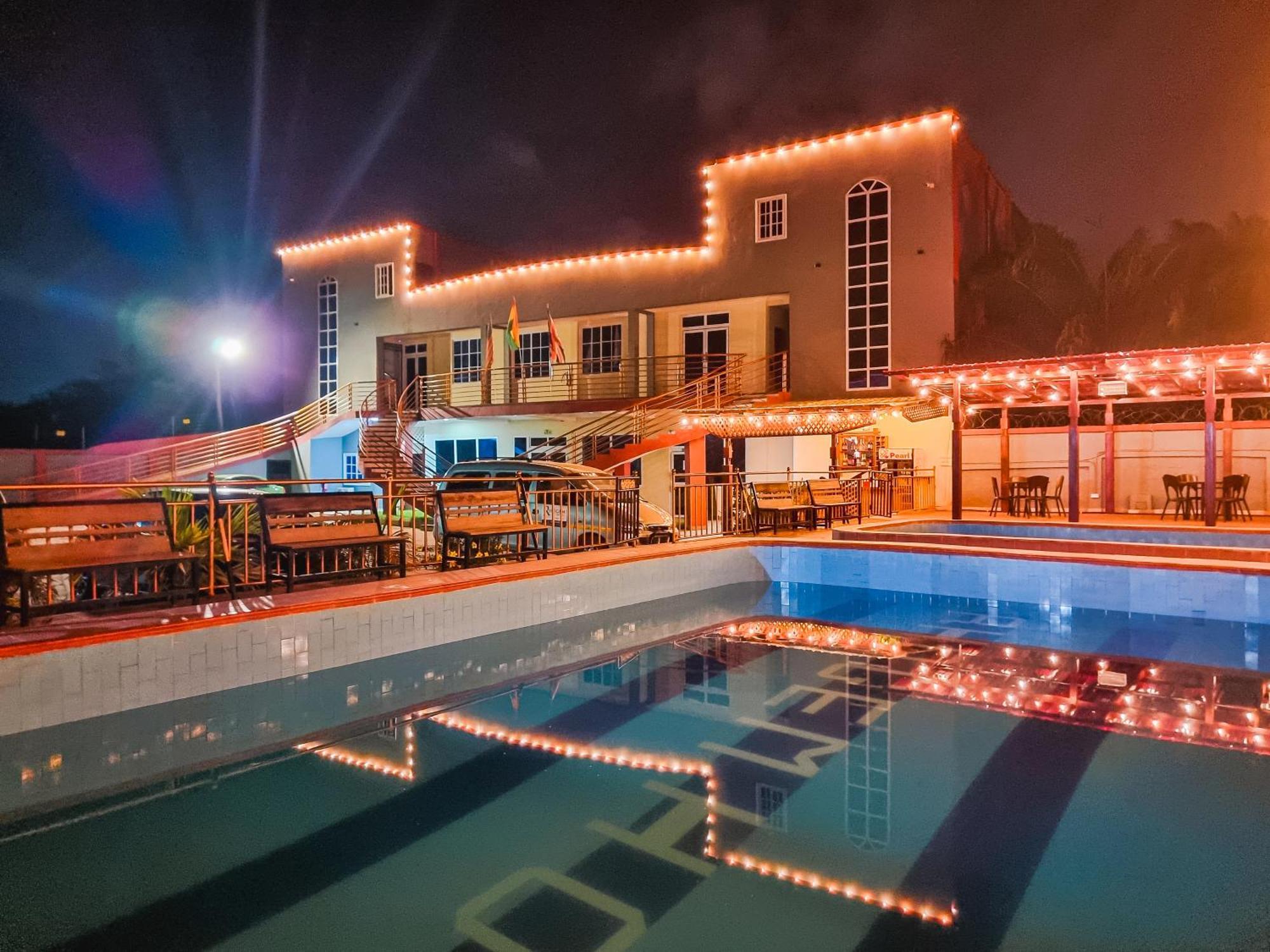 Rhogem Hotel Sekondi-Takoradi Exterior foto