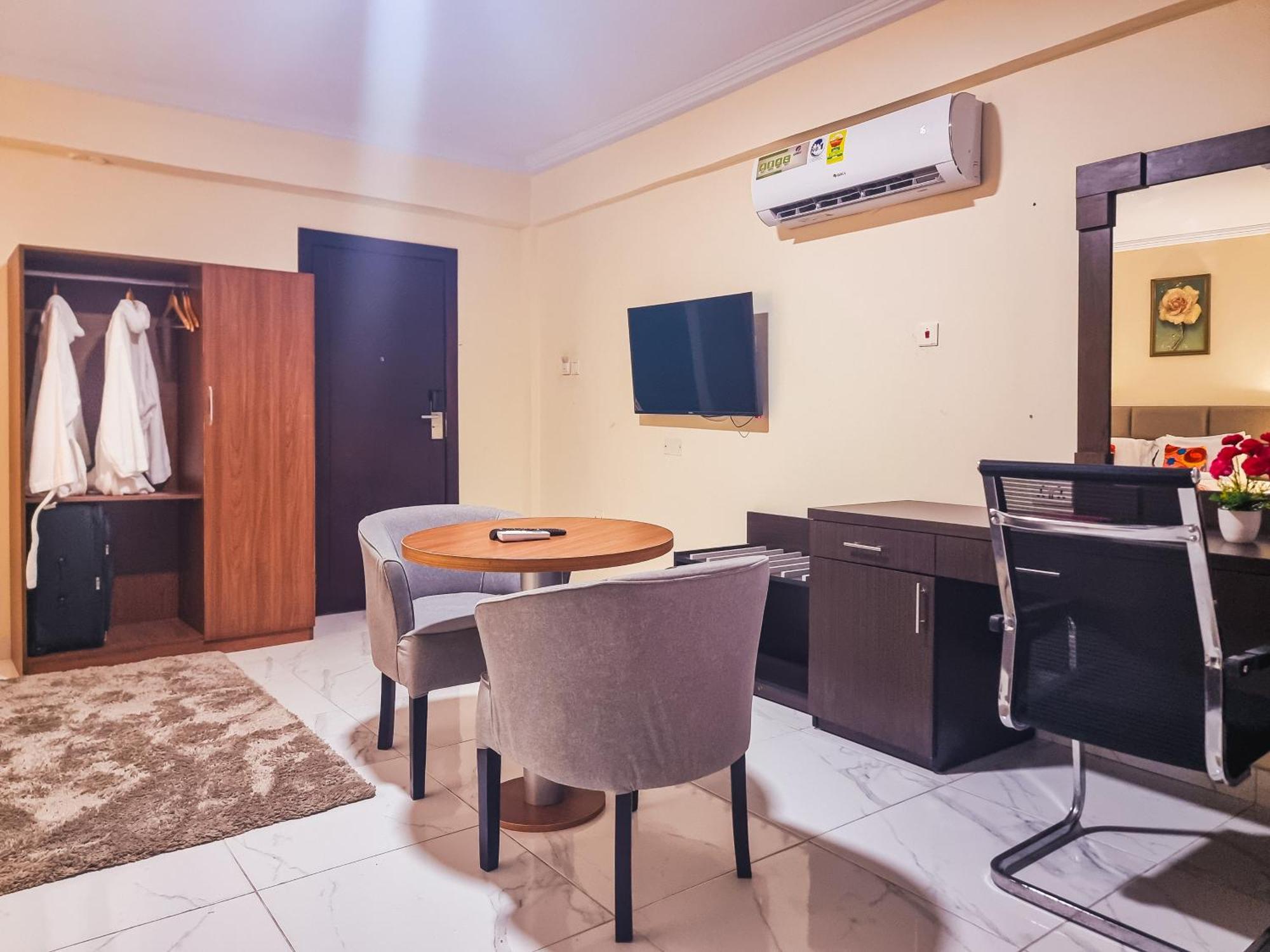 Rhogem Hotel Sekondi-Takoradi Exterior foto